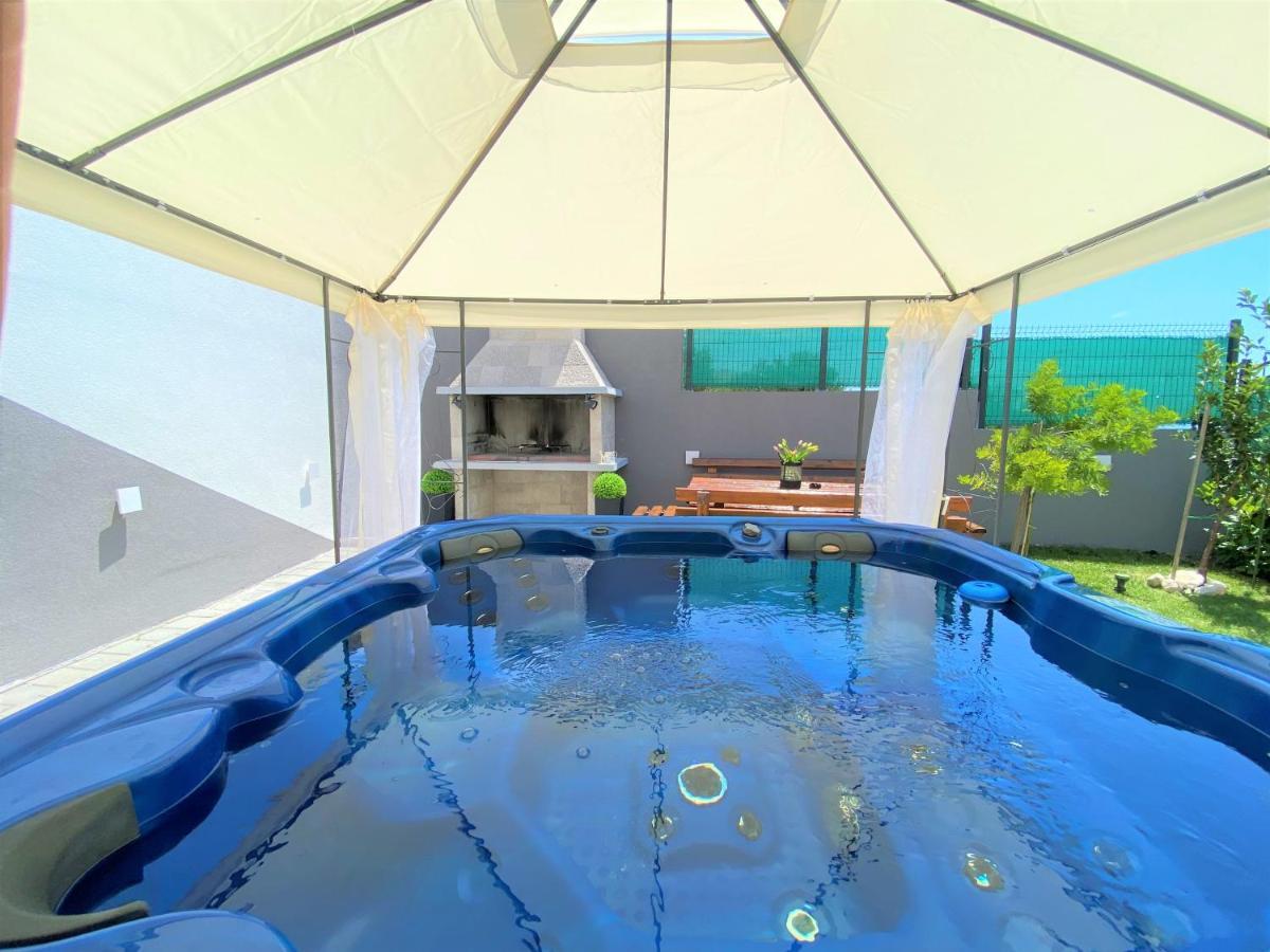 Lux Apartment Sea Shell With Jacuzzi マカルスカ エクステリア 写真