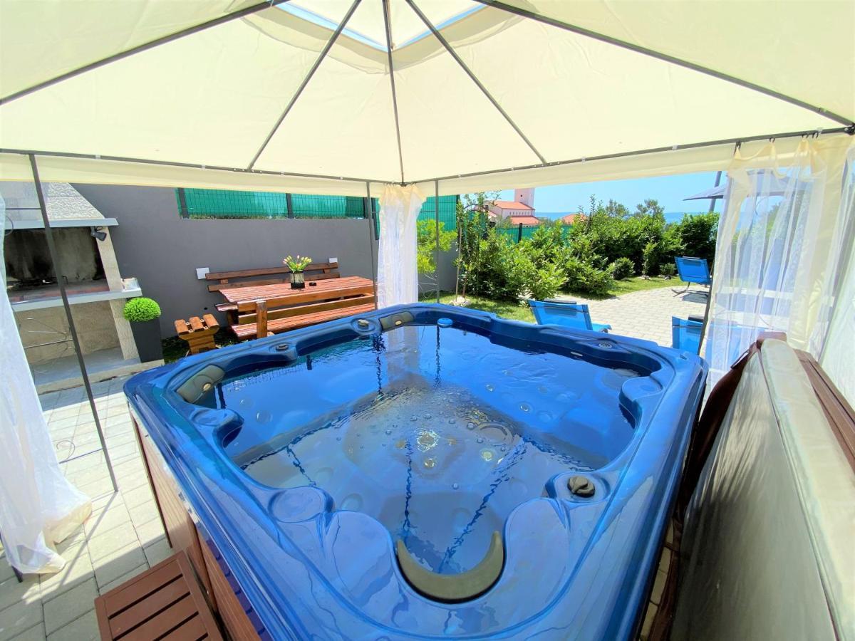 Lux Apartment Sea Shell With Jacuzzi マカルスカ エクステリア 写真