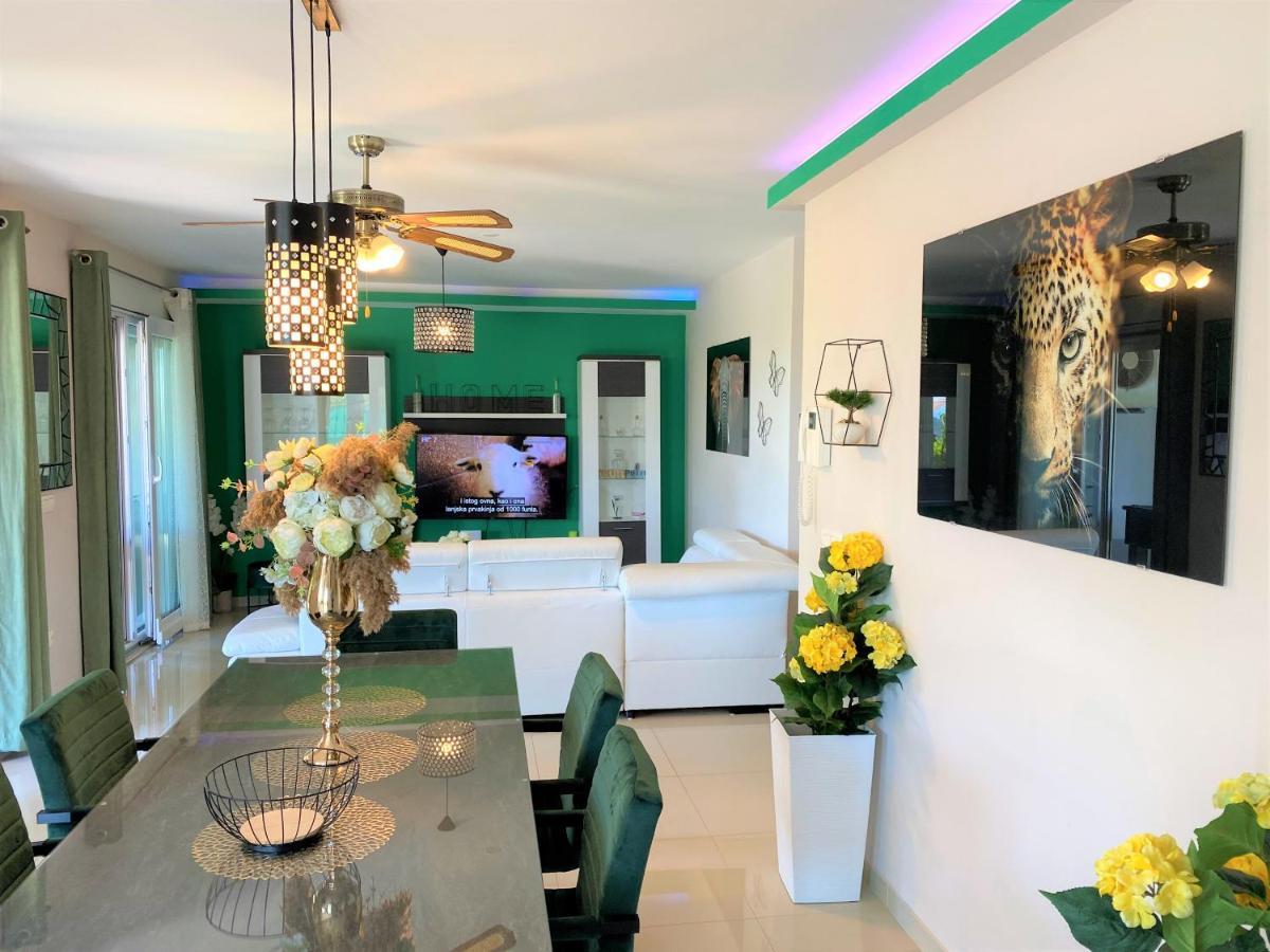 Lux Apartment Sea Shell With Jacuzzi マカルスカ エクステリア 写真